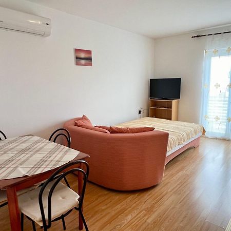 Apartments Monika ביבינייה מראה חיצוני תמונה
