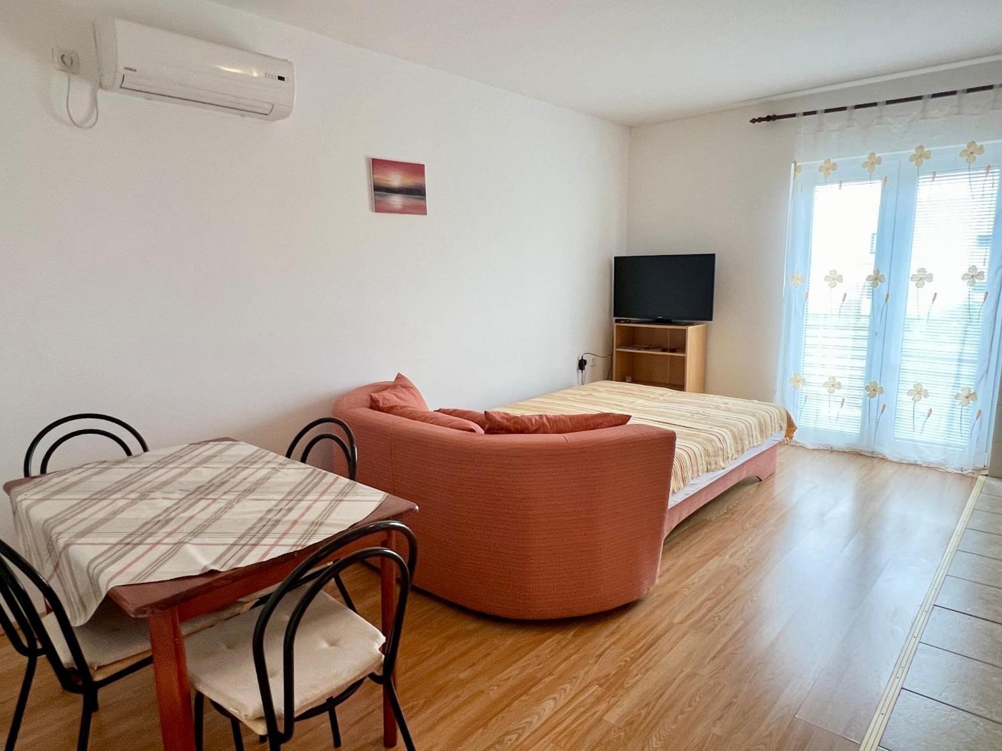 Apartments Monika ביבינייה מראה חיצוני תמונה